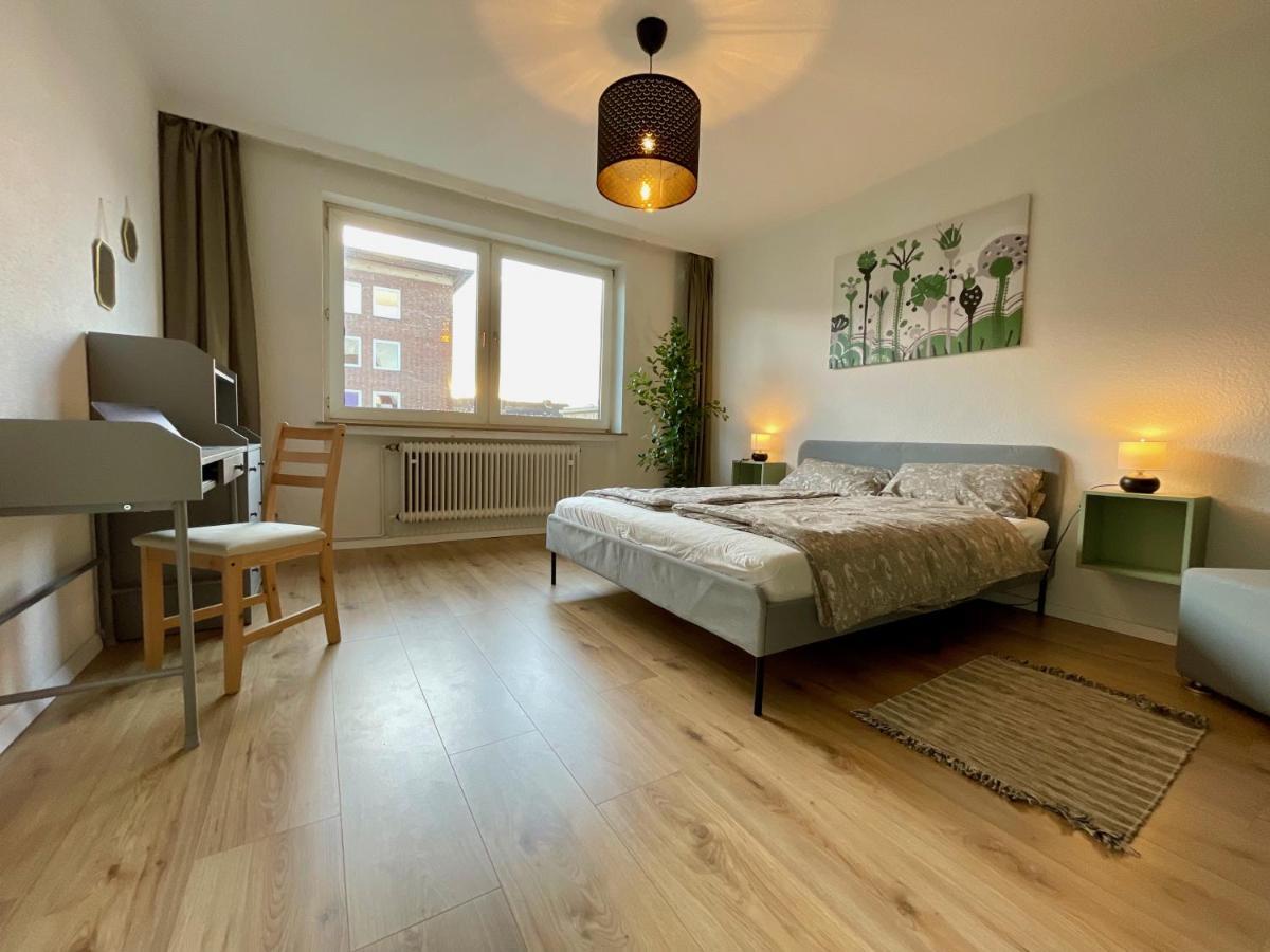Purple Kitchen - Apartment Mit Grosser Wohnkueche ブレーマーハーフェン エクステリア 写真