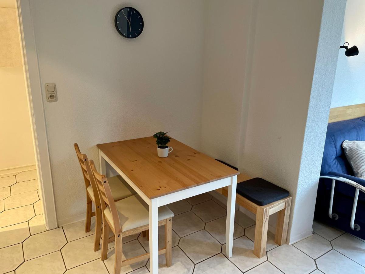 Purple Kitchen - Apartment Mit Grosser Wohnkueche ブレーマーハーフェン エクステリア 写真