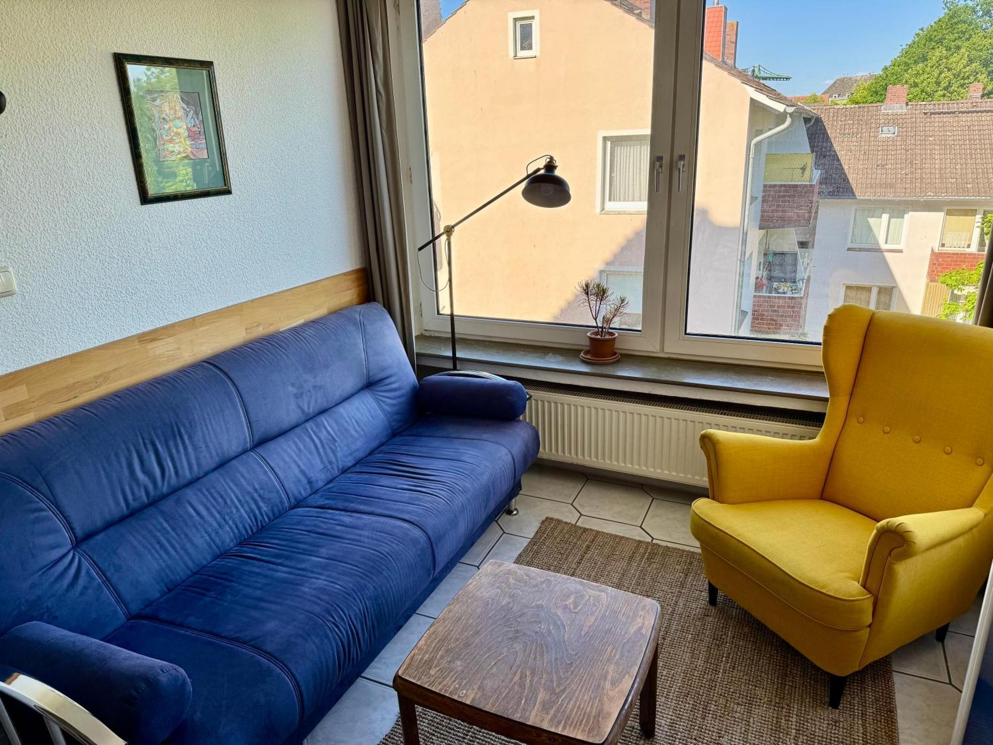 Purple Kitchen - Apartment Mit Grosser Wohnkueche ブレーマーハーフェン エクステリア 写真